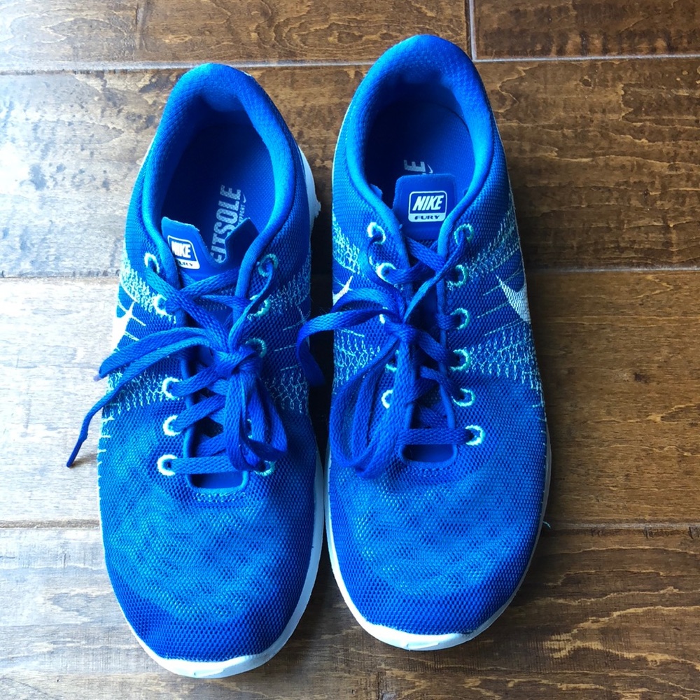 Nike flex shoes
